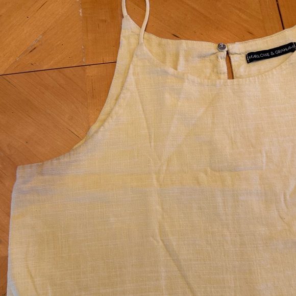 Yellow top - Picture 2 of 9